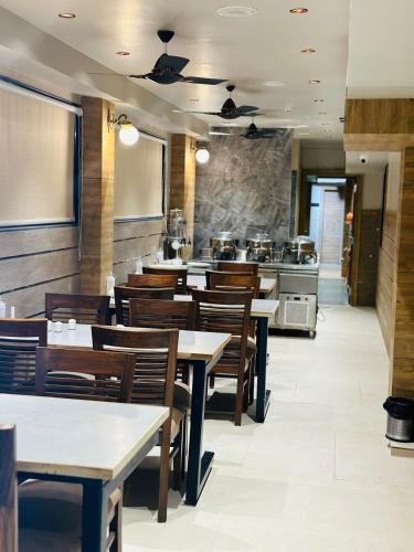 hotel amber paramount