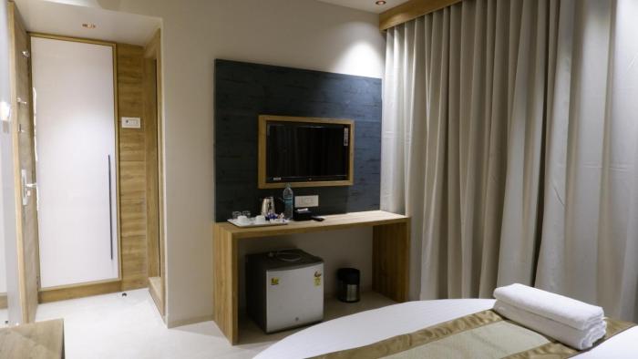 hotel amber paramount