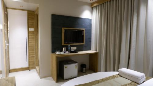 hotel amber paramount