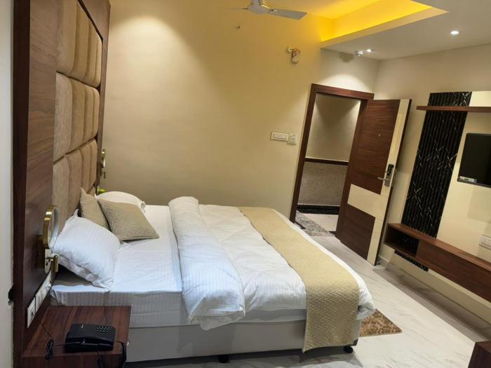 hotel asha and banquet