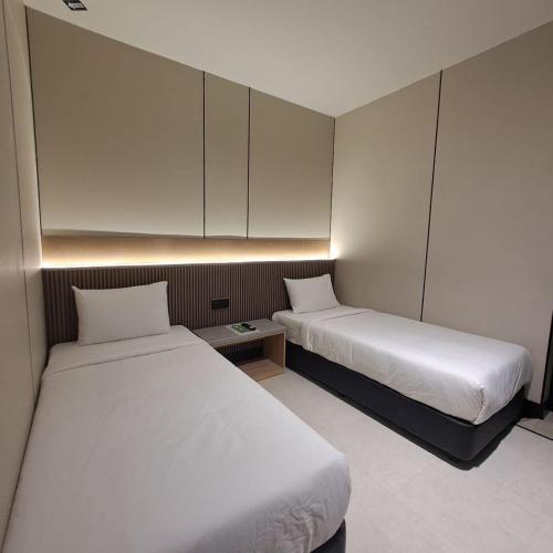 urban inn myra meranti