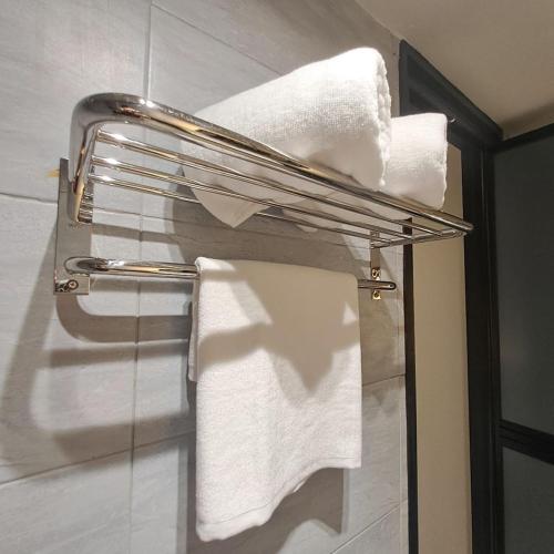 urban inn myra meranti