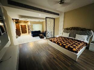 the pearl hotel sirsa