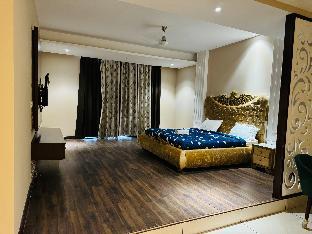 the pearl hotel sirsa