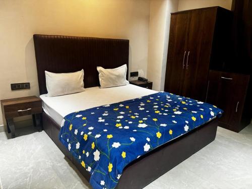 The Pearl Hotel Sirsa,,5 star