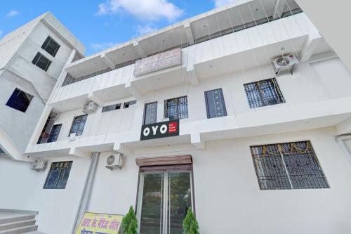 Hotel O R K Marriage Hall And Guest House,,3 star