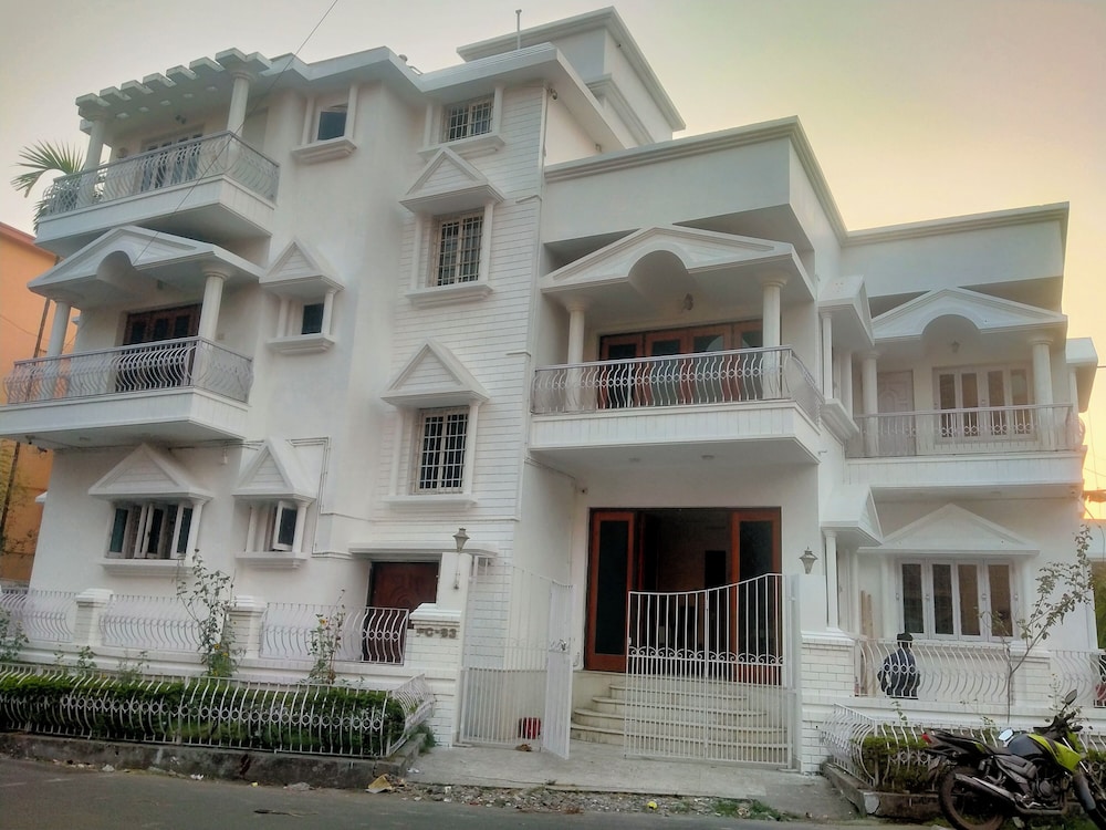 ashray the living entity