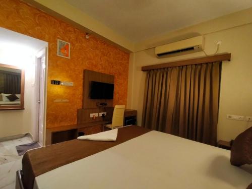 ashray the living entity