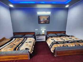 Triyuginarayan Maangal Resort,,3 star