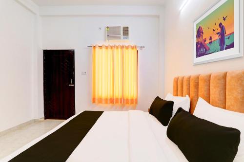 Hotel O Samar Palace,,4 star