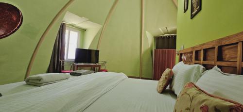 shiv forest villas