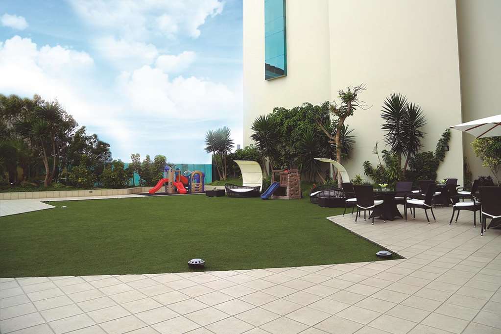 delfines hotel and convention center