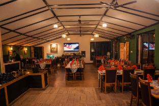 wilderness camp resort pench