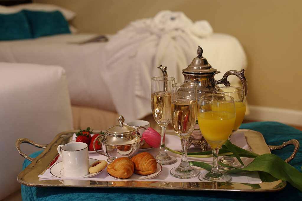 radisson hotel plaza del bosque