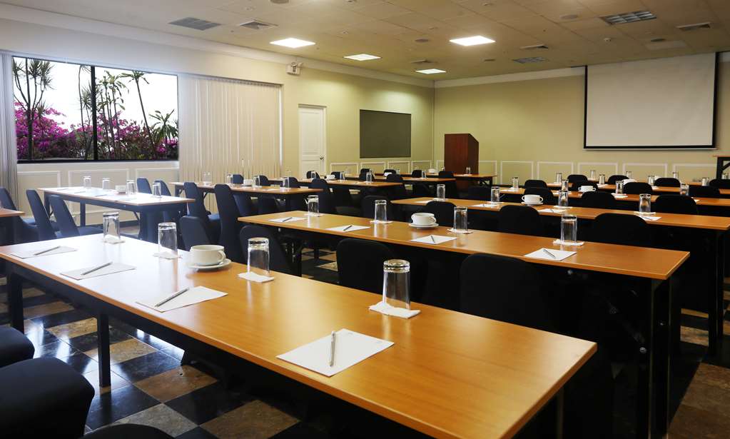 radisson hotel plaza del bosque