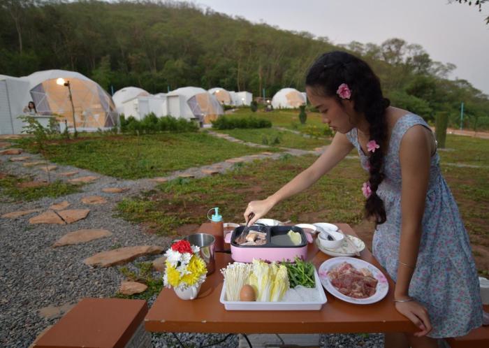 nino san glamping pak chong