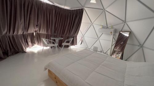 nino san glamping pak chong