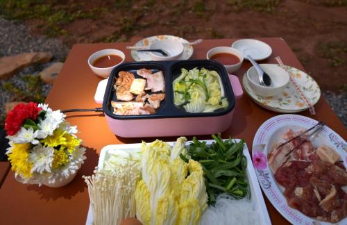 nino san glamping pak chong