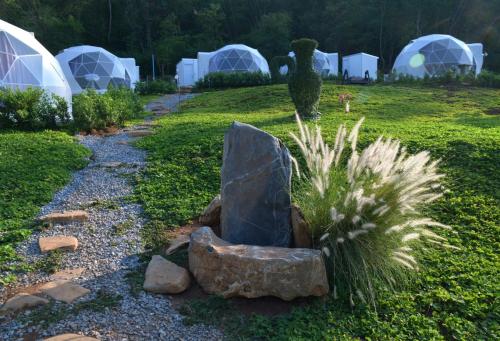 nino san glamping pak chong