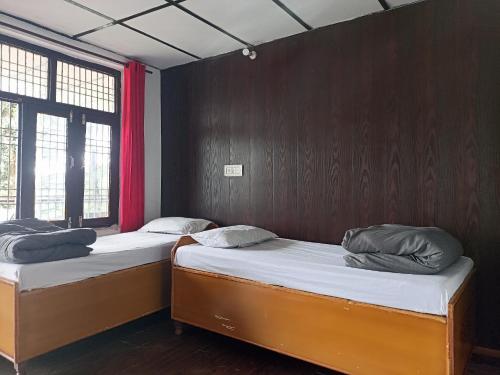 Thrillomania Mcleodganj,,2 star