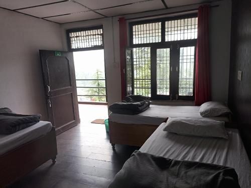 Thrillomania Mcleodganj,,2 star