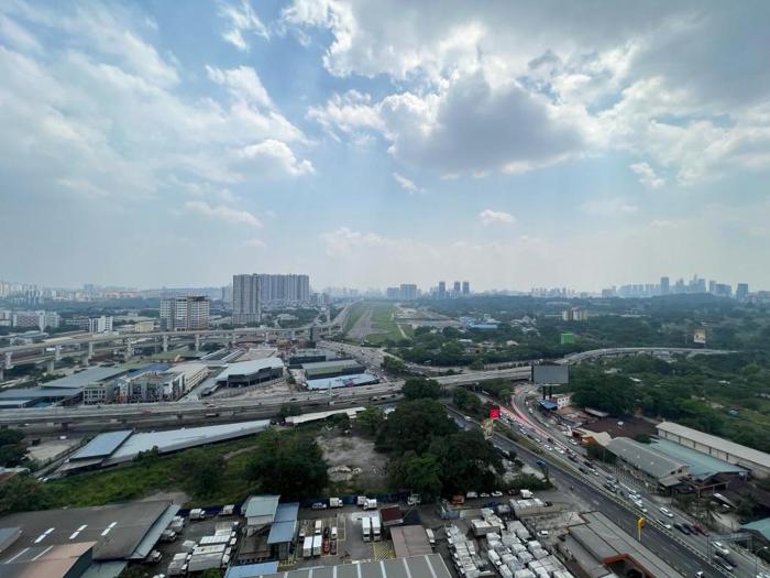klcity and klcc view modern style 2r2b 6 pax