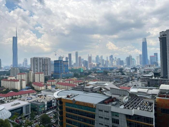 3r3b klcity centreview balcony 8 pax