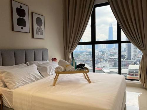 3r3b klcity centreview balcony 8 pax