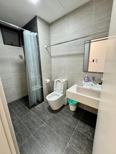 3r3b klcity centreview balcony 8 pax