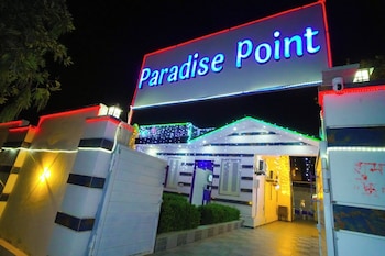 paradise point resort