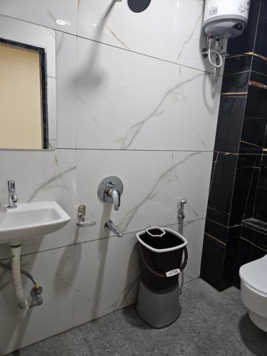 shri shiv ganga bhakt niwas