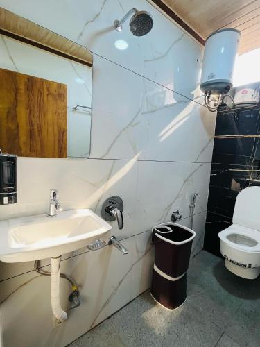 shri shiv ganga bhakt niwas