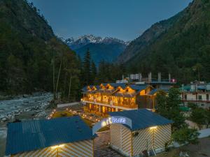 the social stays kasol