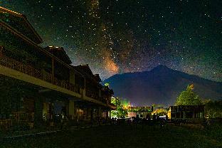 the social stays kasol