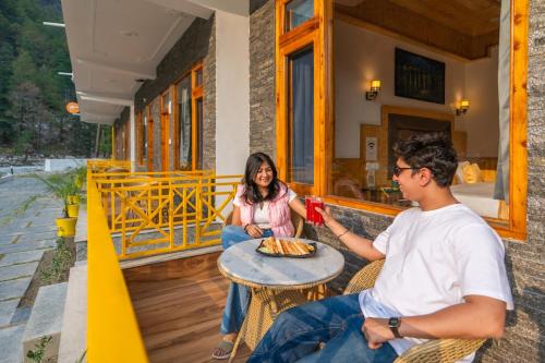the social stays kasol