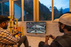 the social stays kasol