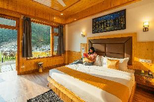 the social stays kasol