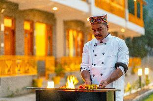 the social stays kasol