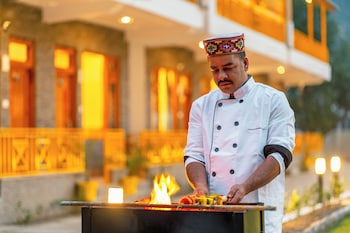 the social stays kasol