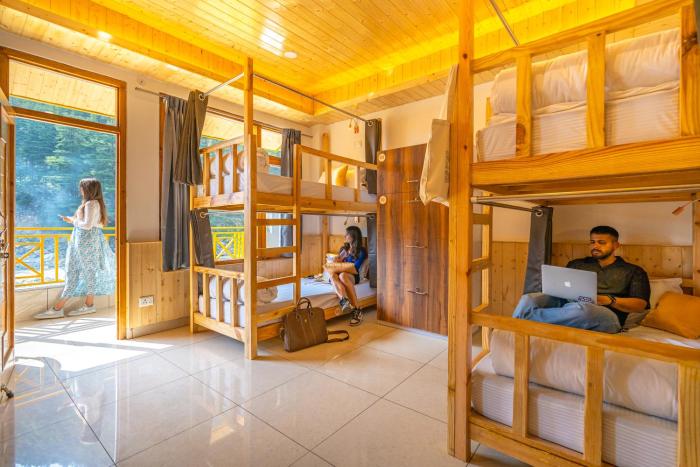 the social stays kasol