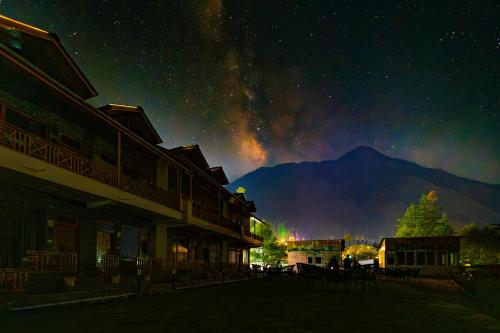 the social stays kasol
