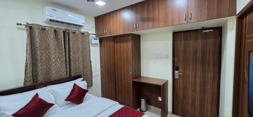 Nj Residency Near Dlf, L&T, Chennai Trade Centre & Miot,,3 star