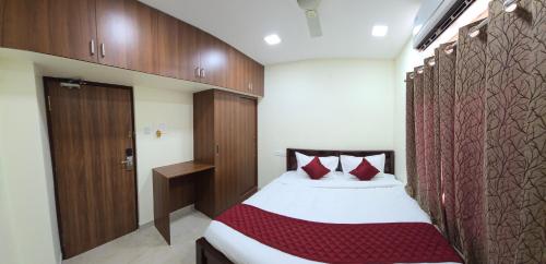 nj residency near dlf landt chennai trade centre and miot