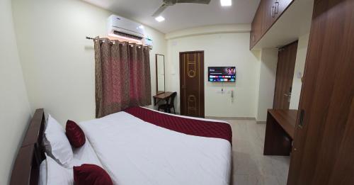 nj residency near dlf landt chennai trade centre and miot
