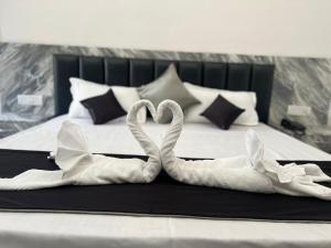 the whispering palms resort