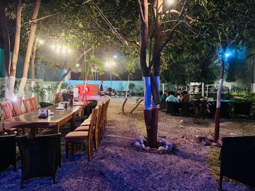 the whispering palms resort