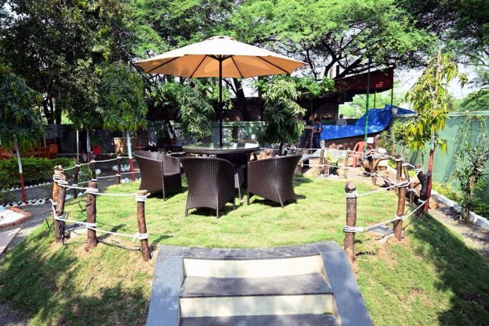 the whispering palms resort