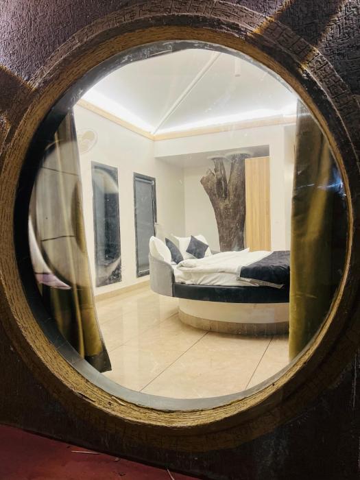 the whispering palms resort