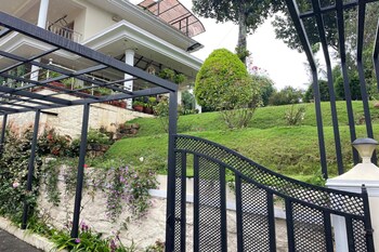 ayurgem ayurveda yoga and wellness retreat