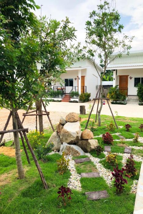 the white house pandn hotel chiang rai